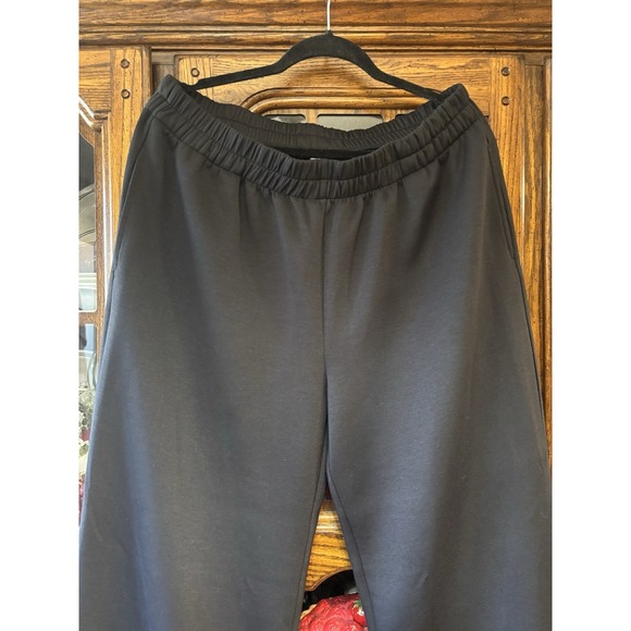 Dear Scarlett Women's Two Piece Too Pants Black 2XL Loungewear Set NWOT Wide Leg - Picture 2 of 7